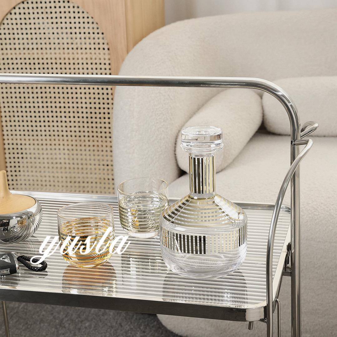 简约现代酒店红酒瓶红酒杯餐厅吧台桌面样板房办公室酒壶软装玻璃