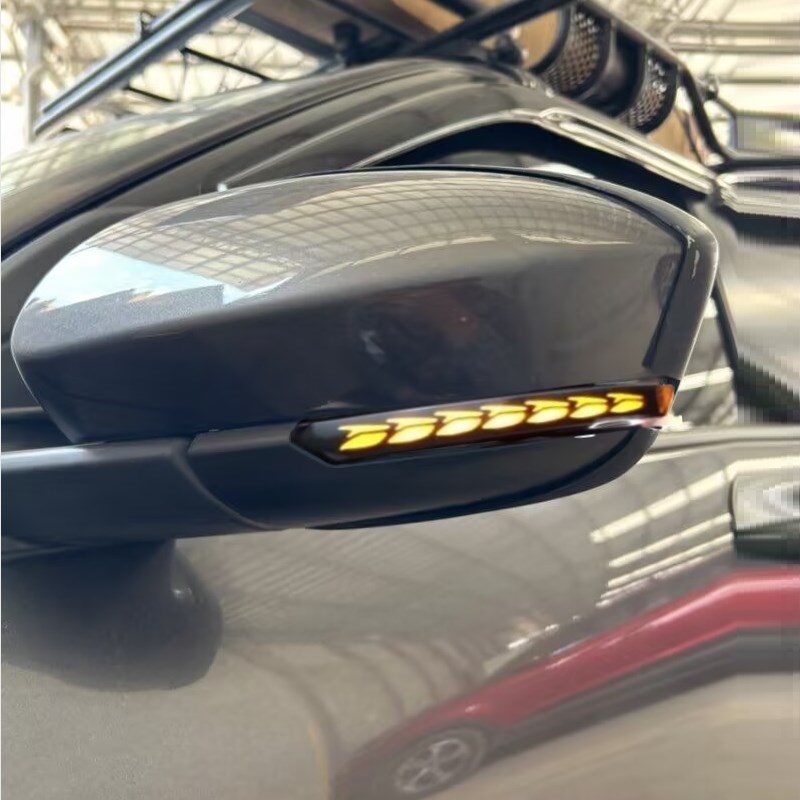 适用雅力士CROSS AVANZA ALZA VELOZ后视镜流水转向灯动态白蓝光A
