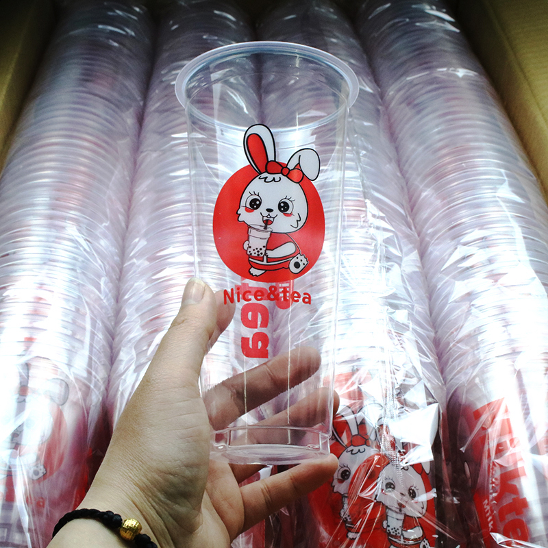 新年兔90口径奶茶杯一次性商用700ml透明塑料杯子冷饮杯带盖定制