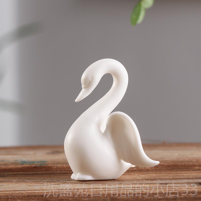 正品精品德化陶瓷摆件白玉泥白鹅桌面茶盘关电柜软玄装家居视小饰