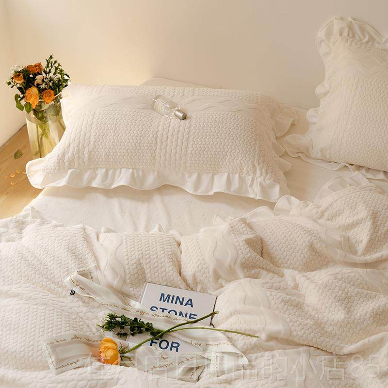 高档少女心天蓝色简约冬季牛用奶四件套双面绒花雕绒双人床绒上品