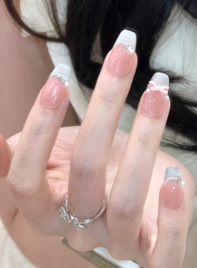 植兔手工穿戴甲新款显白高级感