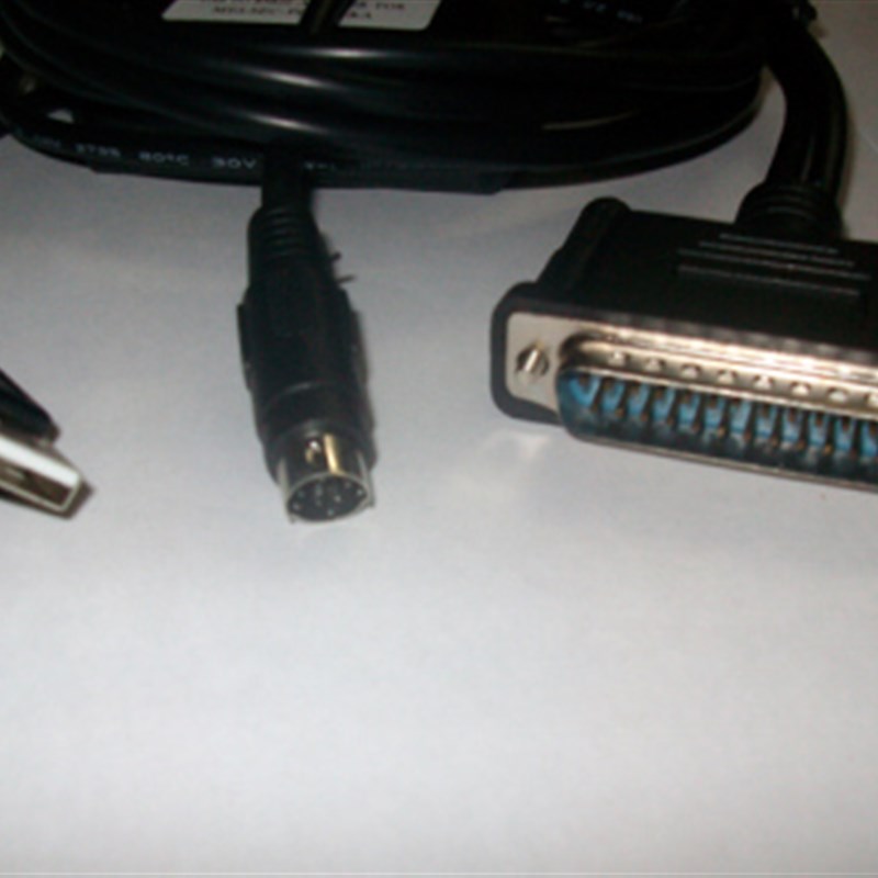 适用于三菱FX1N/FX2N/FX1S/FX3U PLC编程电缆数据线USB-SC09