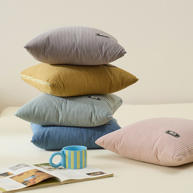 简约抱枕被子两用纯色汽车沙发盖毯加厚办公室宿舍午休小枕头冬季