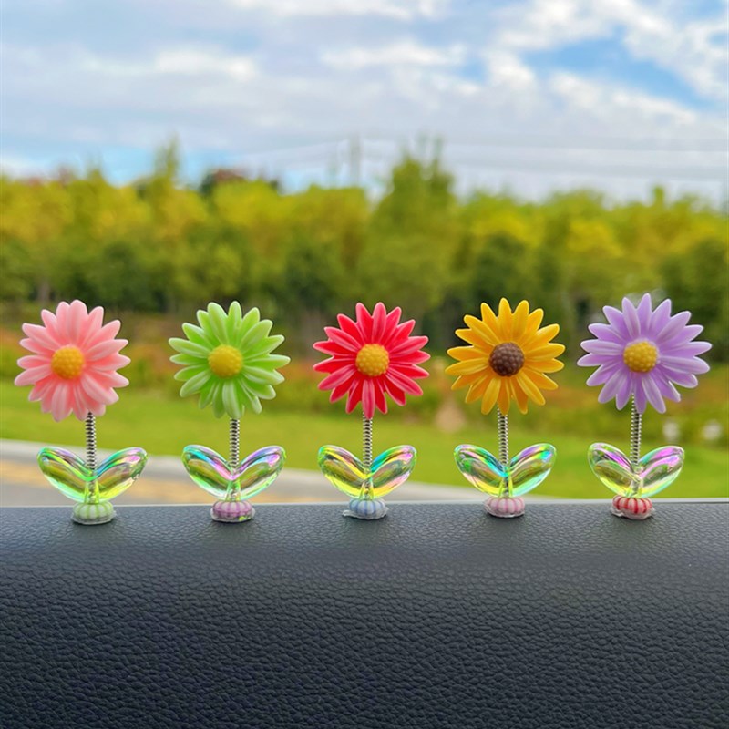 新款太阳花汽车摇头摆件车载中控台后视镜装饰可爱治愈系清新摆件