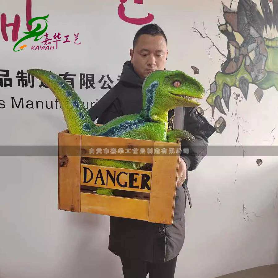 厂家仿真恐龙手偶 迅猛龙手偶仿真恐龙模型 景区互动舞台表演道具