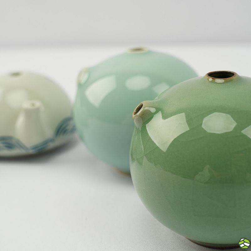 文房四宝陶瓷手绘河豚荷花半圆形水滴墨滴毛笔书法磨墨加水用砚滴