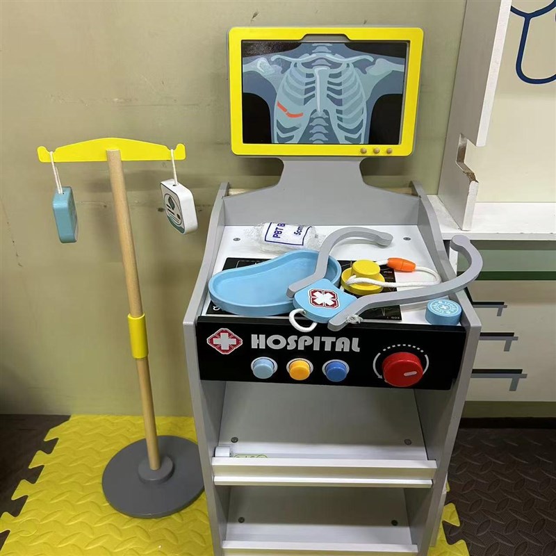 木制过家家医生推车儿童益智模仿角色扮演亲子互动玩具幼儿园