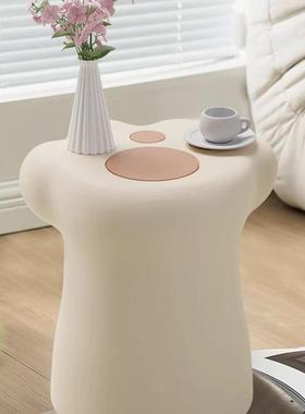 奶油风感猫爪茶几可约小爱户型边沙发旁几现代简家居PCU置物摆件