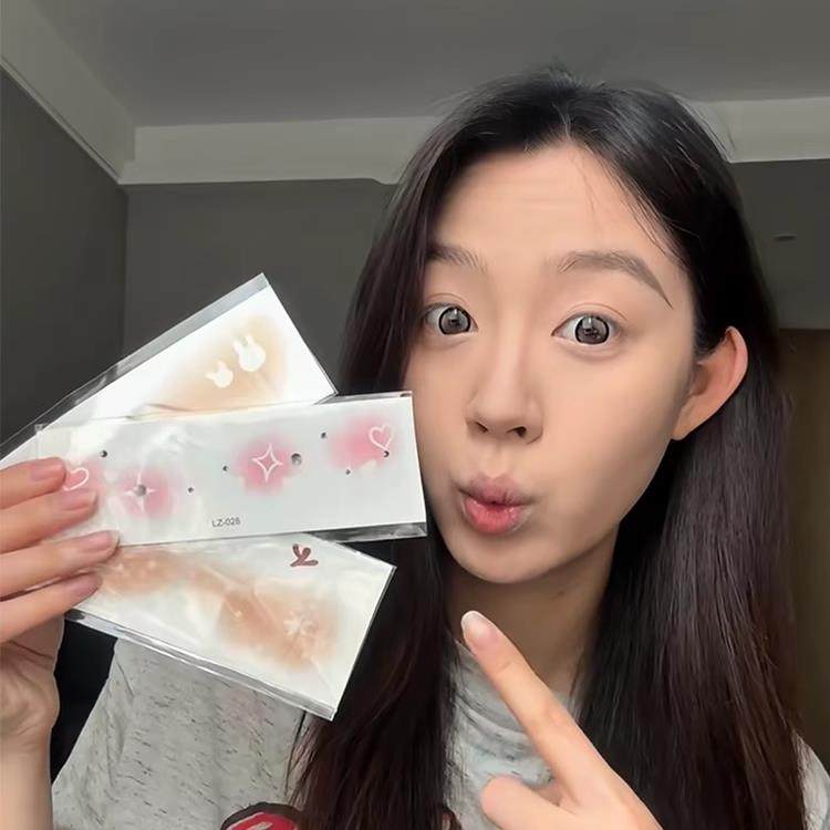 不敢想演唱会贴会多美！脸部腮红贴纸 妆容纹身贴女防水持久可洗