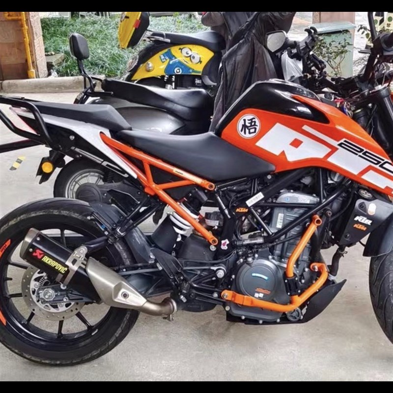 适用 DUKE390 DUKE0 改装发动机护杠车身杠保险杠竟技杠
