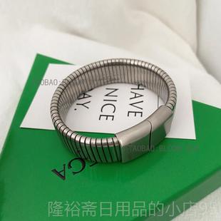 高档网红博主同款 手色手表链小众高级复古气质环镯冷淡风简约手银