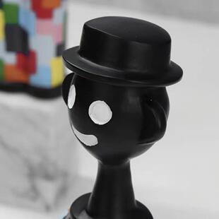 工现代简约玩创意通多彩卡人物DS8888雕塑摆件儿童房样板房偶树脂