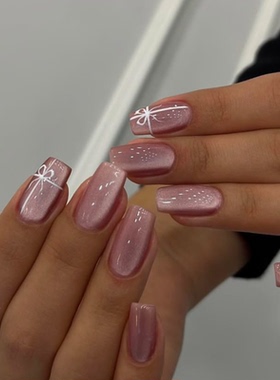 粉色猫眼海莉穿戴甲手工中长款老钱高级美甲简约绝美梯形指甲