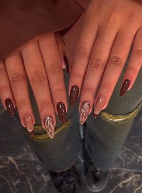 秋冬棕色流光海莉穿戴甲手工中长简约老钱美甲高级绝美杏仁指甲