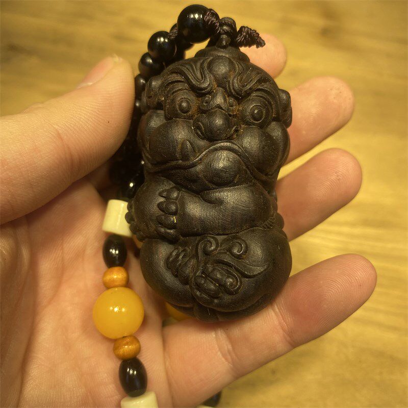 沉香木雕刻手把件有求必应招财貔貅文玩随身饰品实木男盘玩工艺品