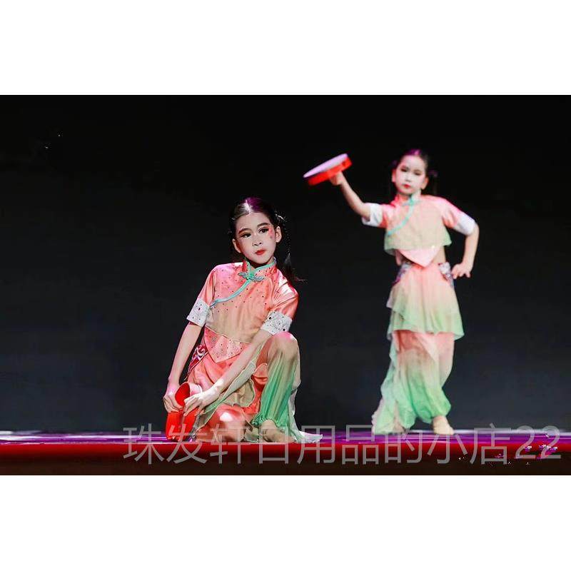 高档儿古典听鼓舞表演服装女蹈孩绘画茶休闲爱情舞蹈舞服童装伞采