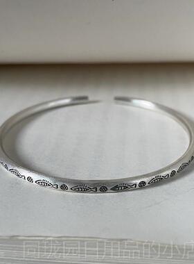 正品菩提下树足银纯银小鱼国花纹复古做旧银泰手工闭口女款手镯手