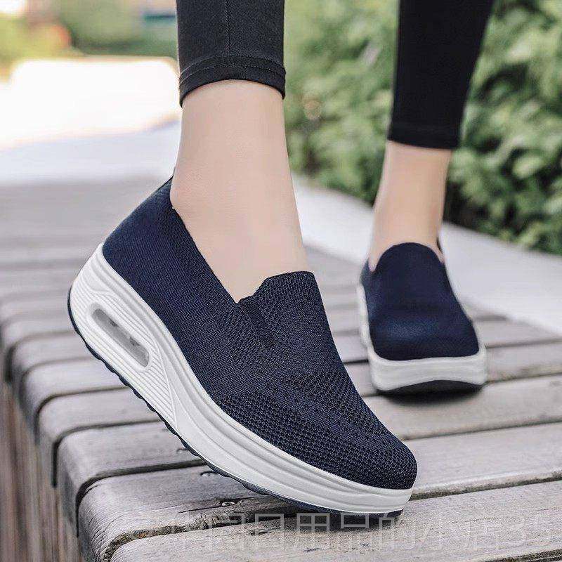 高档摇摇鞋2024春夏新款气鞋子织网面透气垫运动飞鞋底松糕厚妈妈