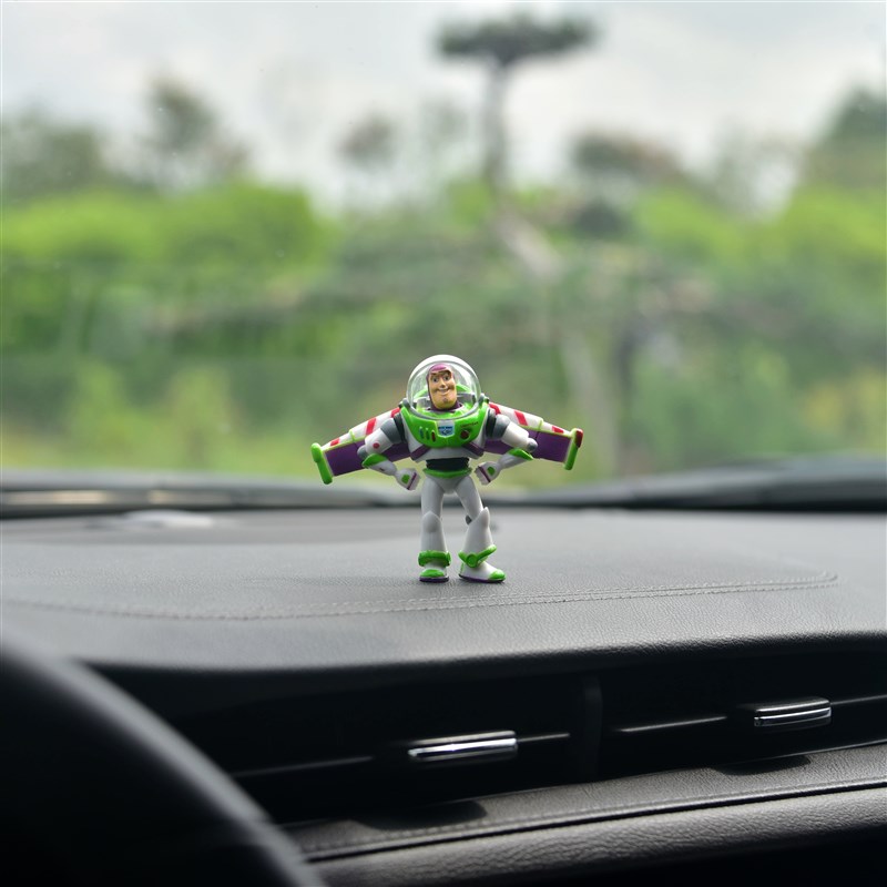 玩具总动员巴斯光年汽车中控台摆件可爱卡通公仔车载转饰品车内