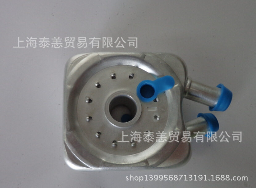 大众奥迪机油冷却器078117021A