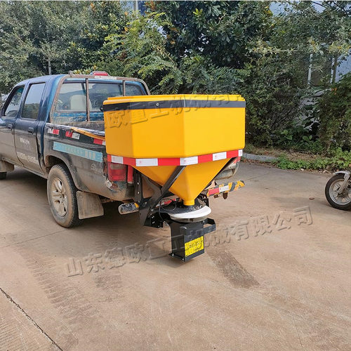 车载式小型撒布机 冰雪路面防滑沙料撒布机 物业小区路面撒盐机