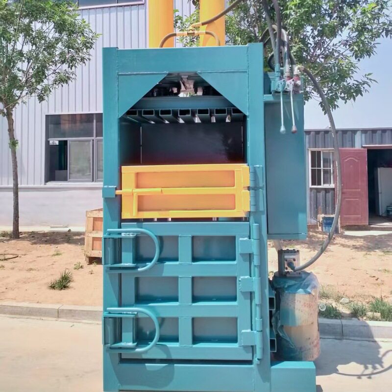 易拉罐塑料编织袋工厂处理打包