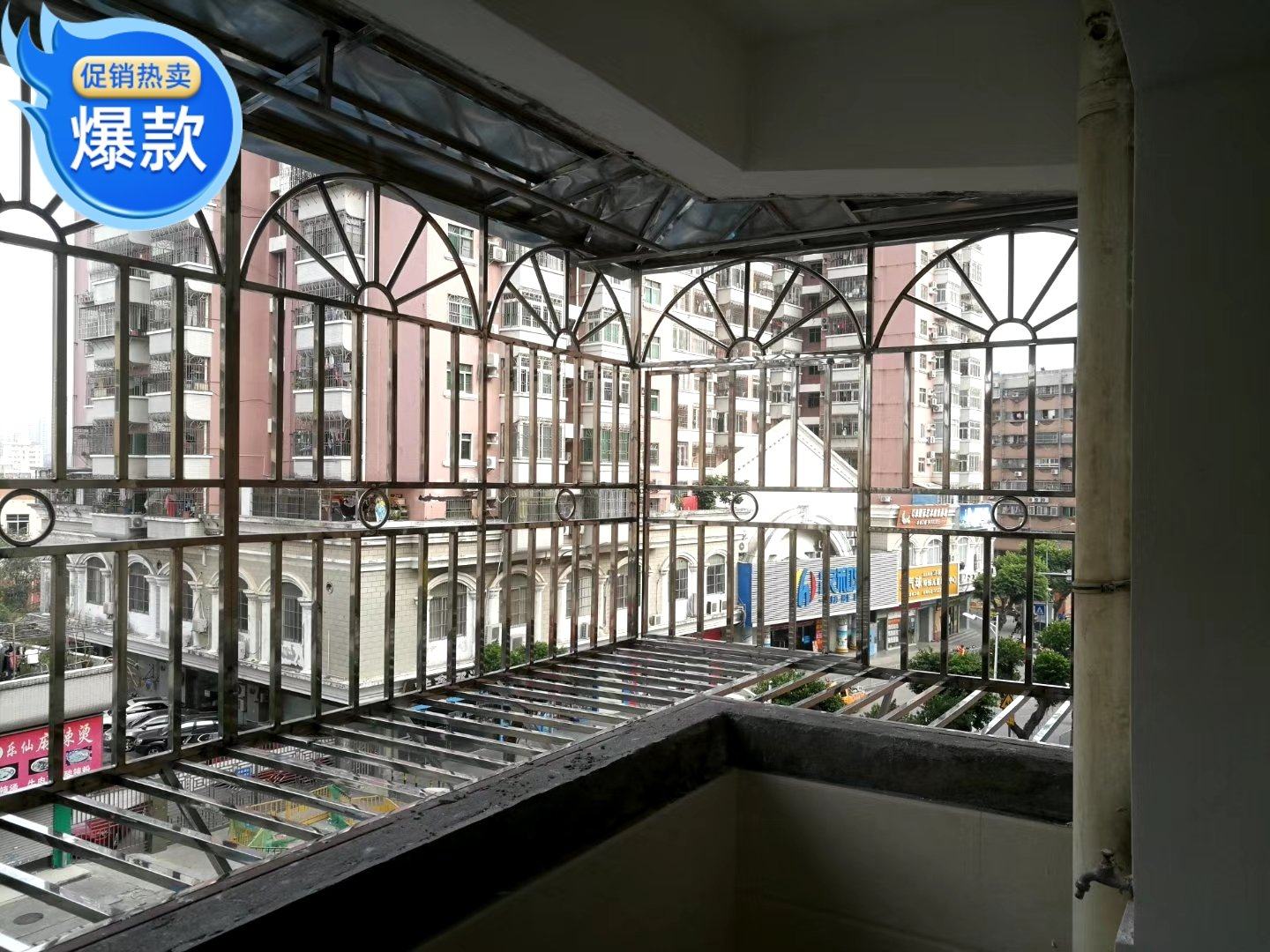 深圳香港量尺安装不锈钢防盗窗防盗网防护栏楼梯扶手雨棚防护窗