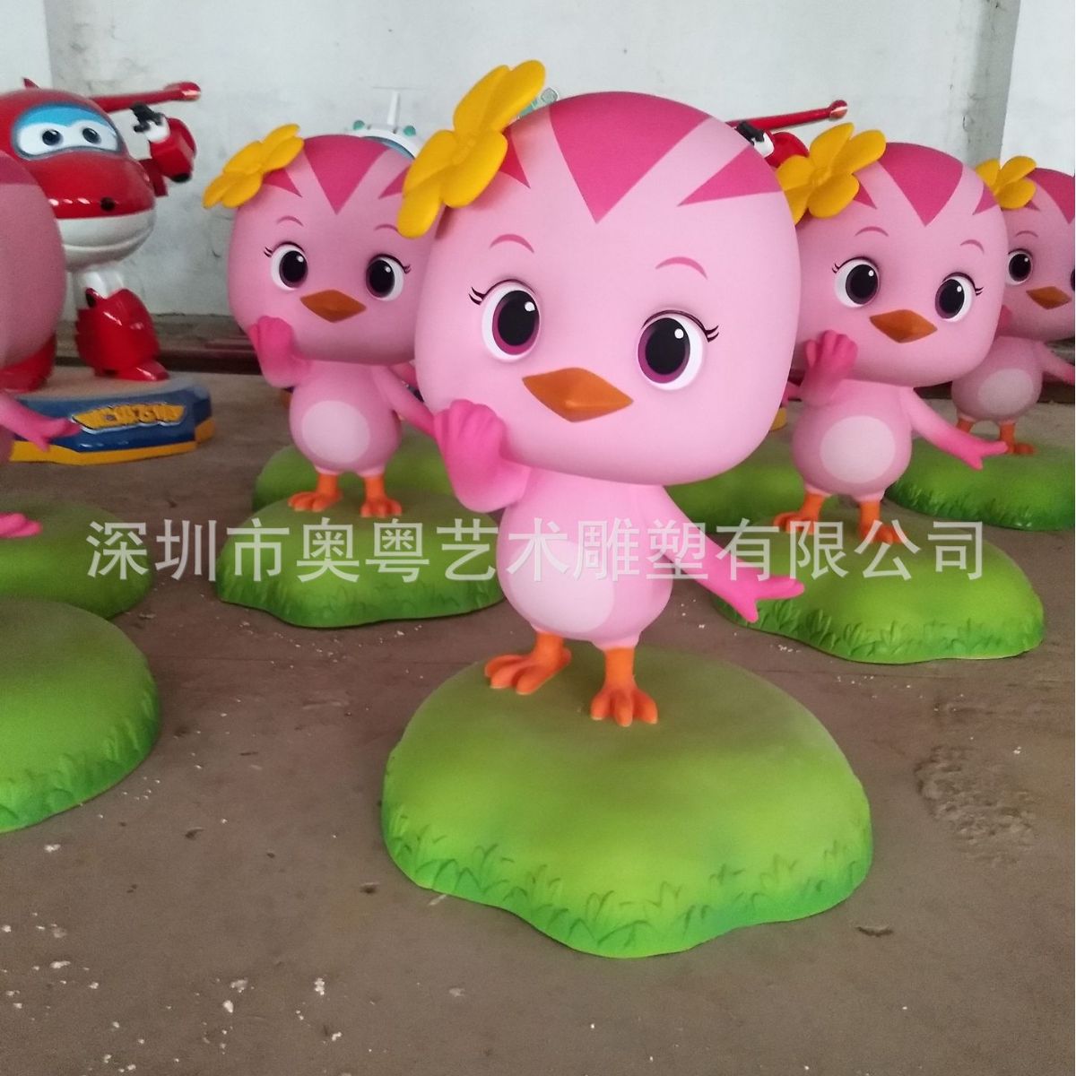 玻璃钢雕塑小鸡卡通落地美陈摆件景观园林大型树脂动物厂家出售