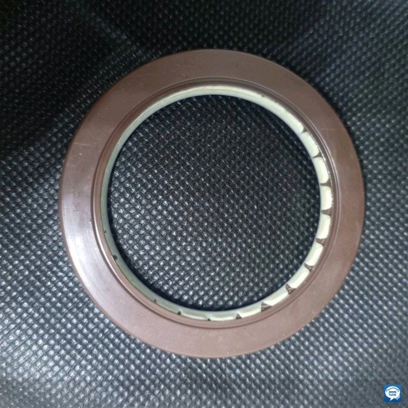 MK047A3 BH4513E BH4513H曲轴前油封90311-46001