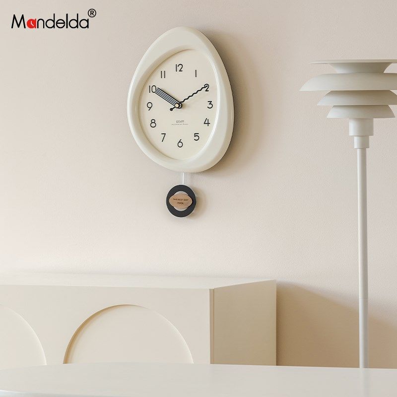 满得达免打孔奶油风客厅钟表挂钟现代简约餐桌大气创意时钟挂表