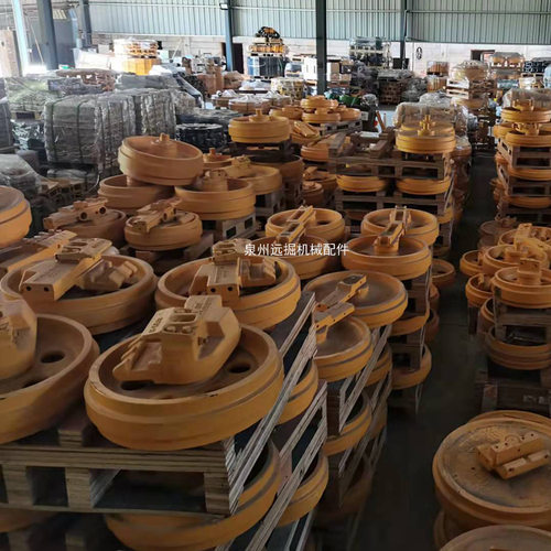 小推松土机D275引导轮锻造齿块齿圈支重轮拖轮底盘四轮一带配件