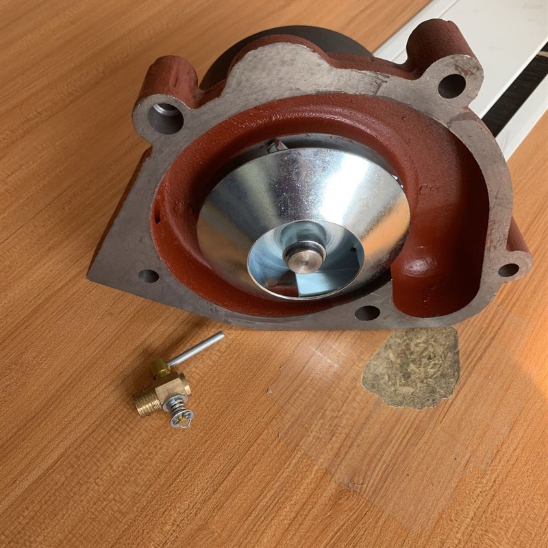 徐工吊车配件 上柴发动机水泵 D11发动机水泵 国二 国三