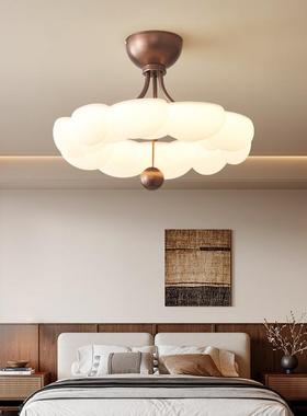 卧室吸灯法式古奶油风公主卧VJS顶主房全光谱现代中简约书房泡泡