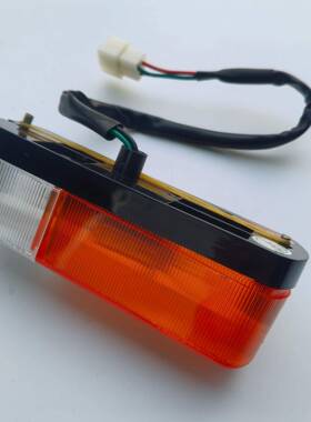 斗叉山大宇6车5-7吨D50/0/NMW70后G组合灯尾灯