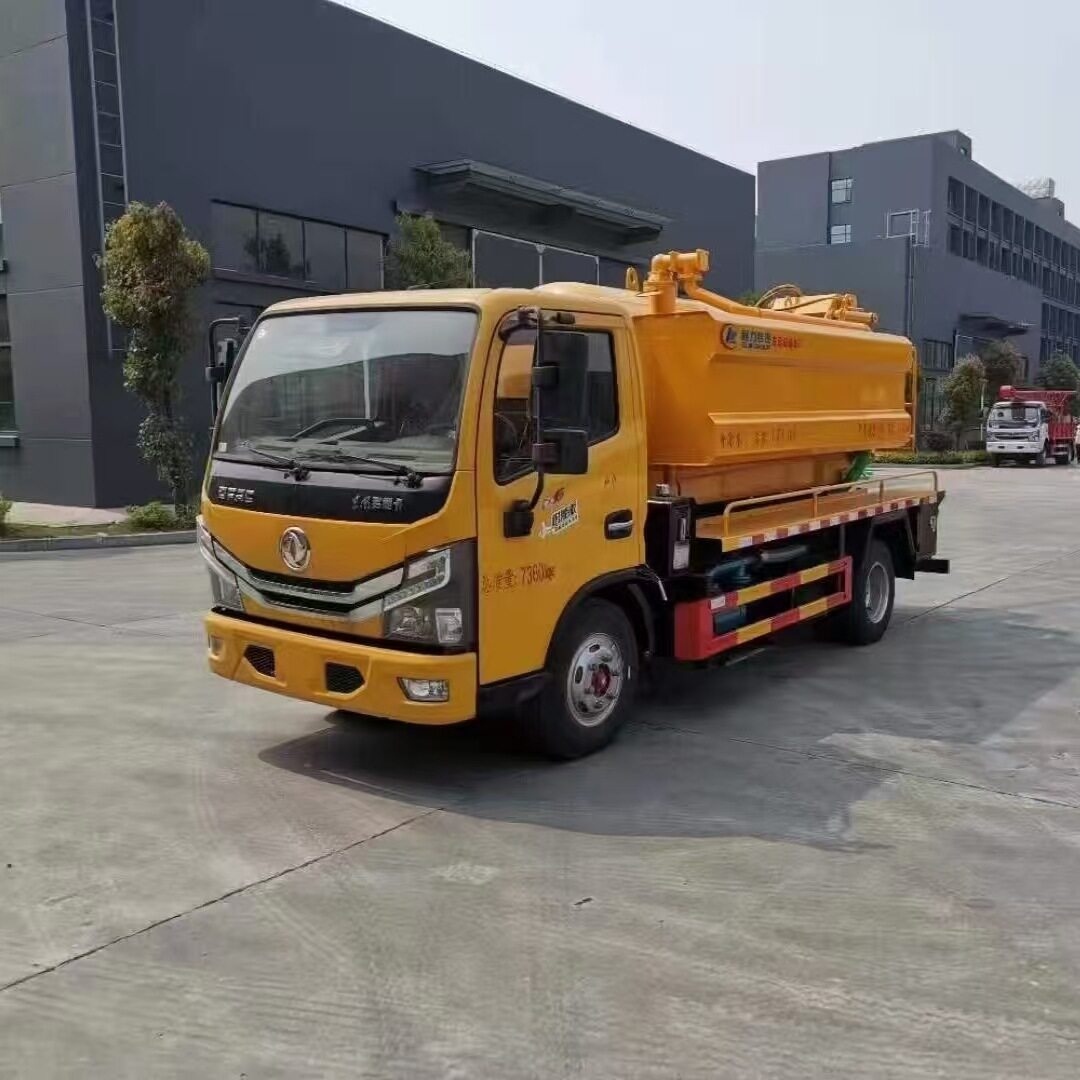 东风多利卡蓝牌多功能吸污车 市政环保专用车包上户