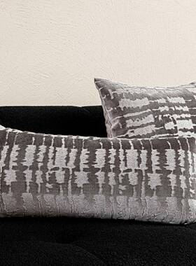 现靠代简XNW灰浮雕割绒抱枕靠垫轻奢约酒店样板房沙发枕方枕色长