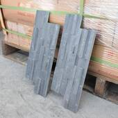 厂932直家销水幕流水石板岩墙别墅庭院黑墙色背景流水石