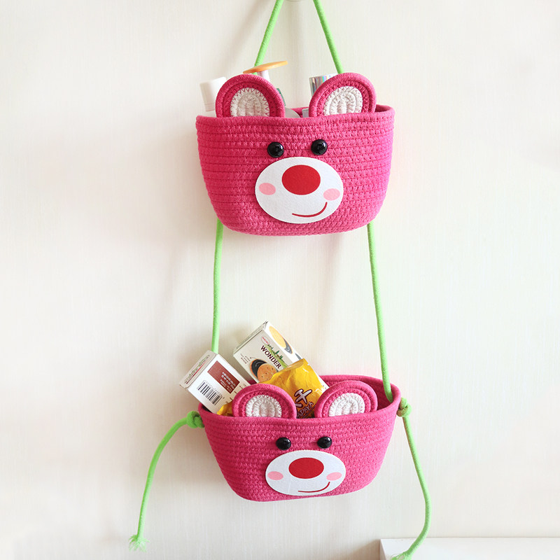 卡通棉绳草莓熊双层挂篮卧室化妆品零食置物篮可爱玄关门后储物筐