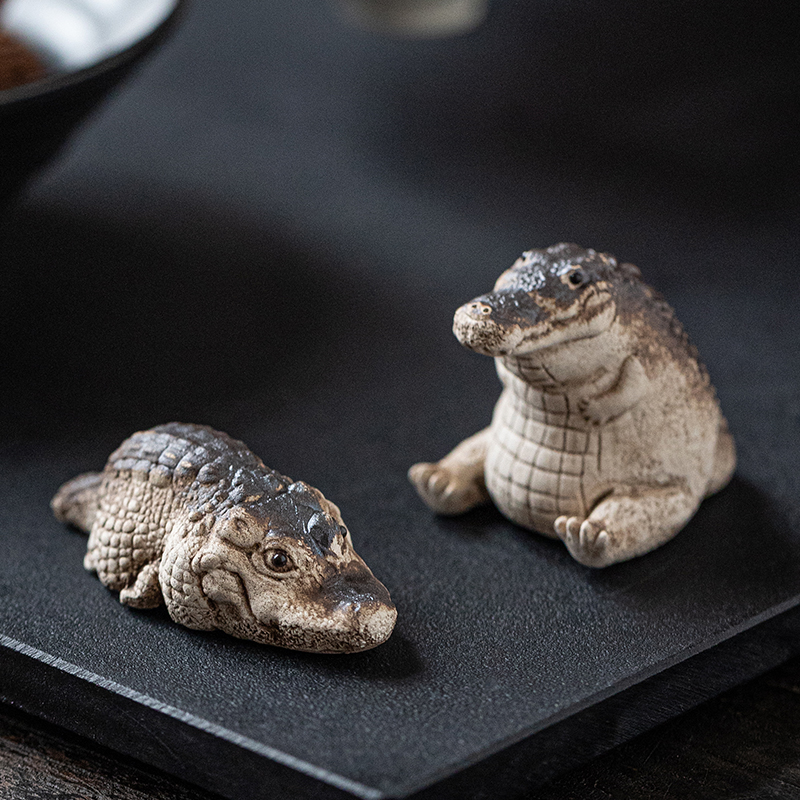 创意可爱小鳄鱼茶宠摆件精品可养个性茶玩手把件茶盘茶台装饰配件
