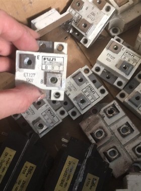 et127 2sc2770 et102 2sd1066原装拆