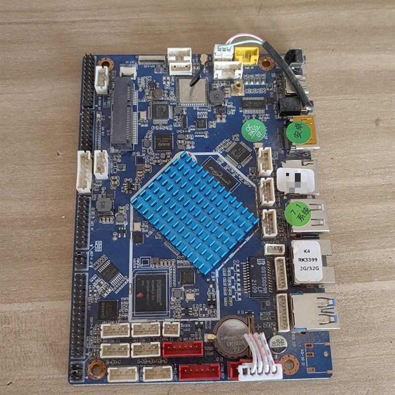 拆机亮钻K4  RK3399   4+32  安卓系统