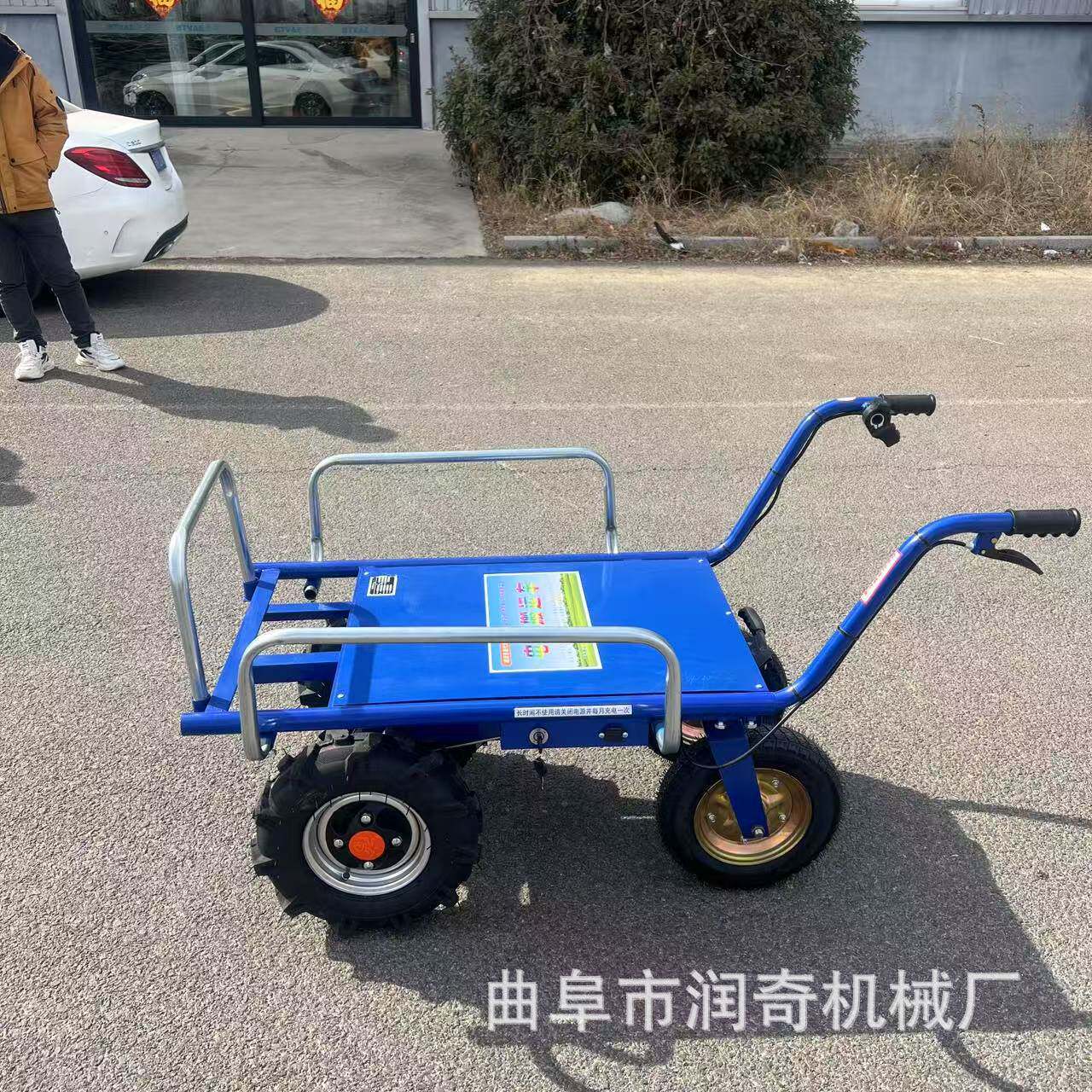 2025款电动四轮大马力爬坡搬运车