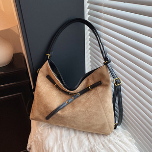 南风Chio2nd 大容量柔雾感休闲单肩包斜挎包 秋芋来信托特包包女款