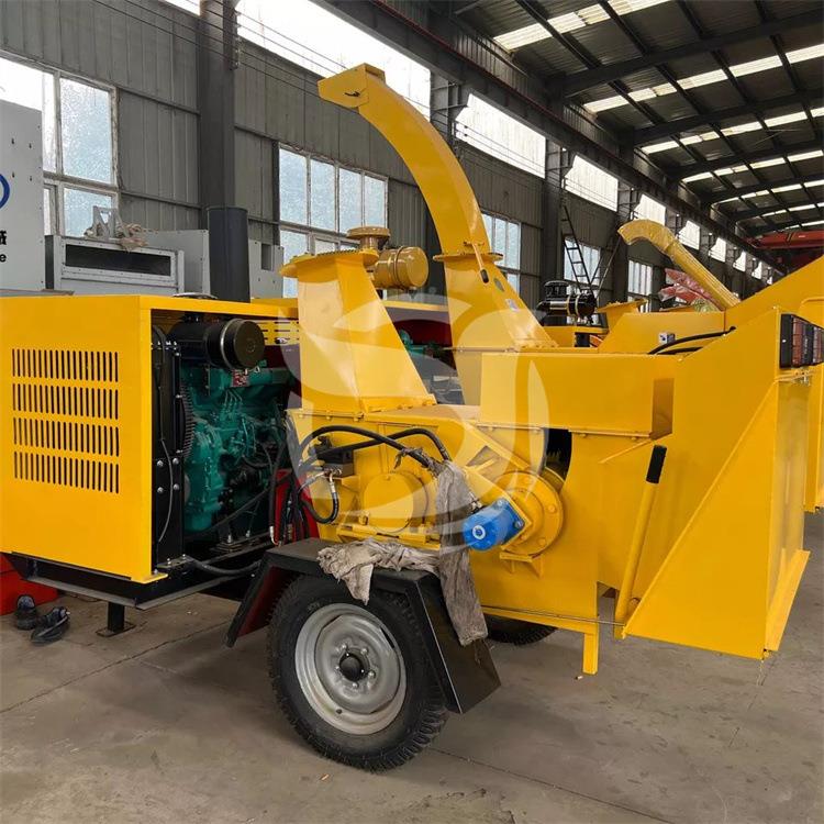 牵园碎枝机自引动果进料绿化碎枝机小型可移动果园ZNI碎木式机