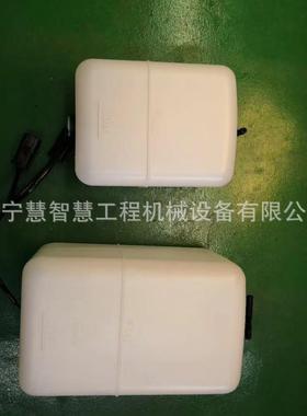 特惠挖掘机PC清200-7松小200-8的燃副水箱2UTF0Y-06-15240油滤器