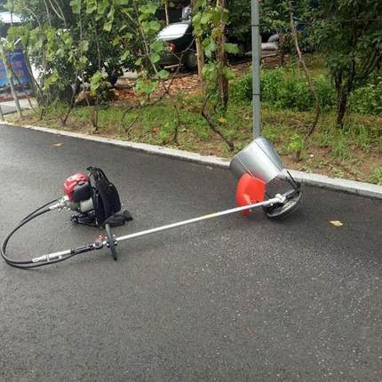 背负式割草机二冲程汽油打草机水稻小麦侧挂式割倒机