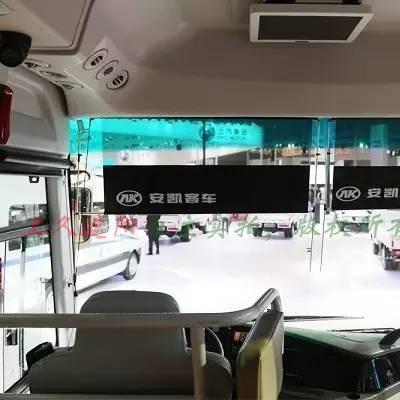 海立客车装久载机压985路机司机大上室伸缩遮阳帘自动遮光卷窗帘