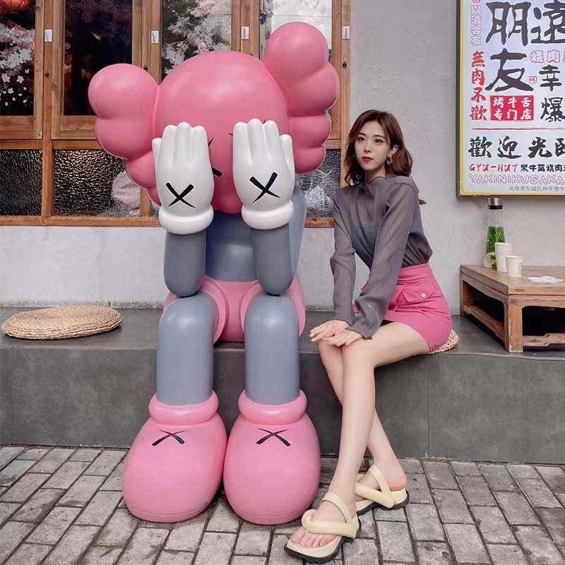 网kaw大摆件捂脸站姿坐姿公RUN仔大型场商店铺s客厅潮流装饰落红