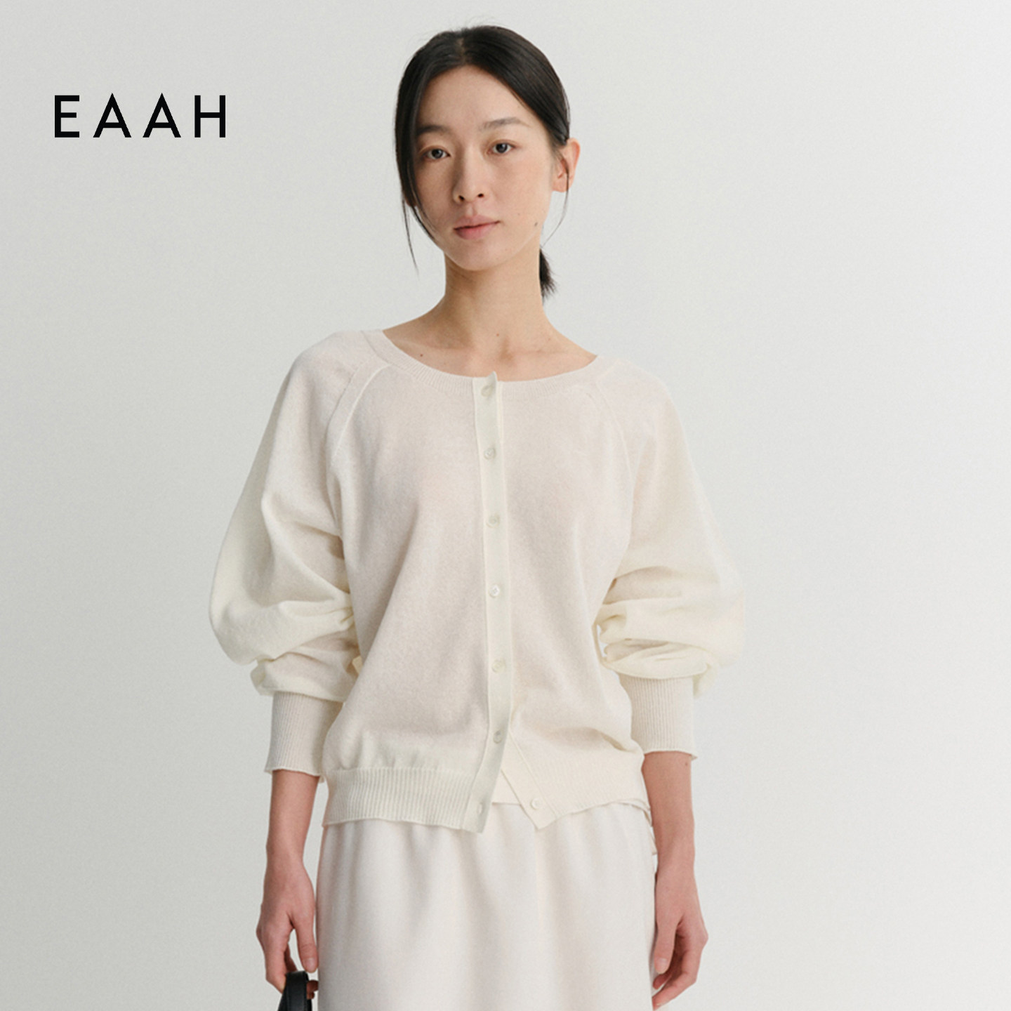 EAAH 韩国品牌 女装2026春简约百搭针织开衫外套圆领纽扣外搭毛衣